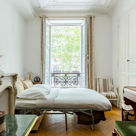 Veeve - By Boulevard Saint Germain * Paris